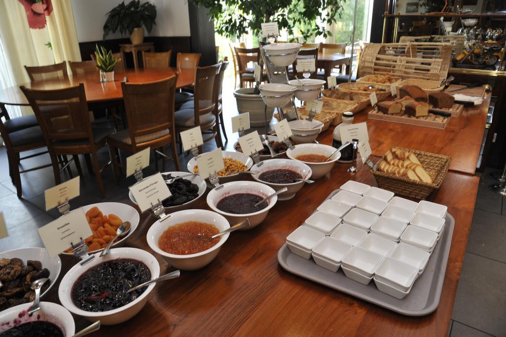 Logis Cottage Hotel Вандевр-ле-Нансі Екстер'єр фото